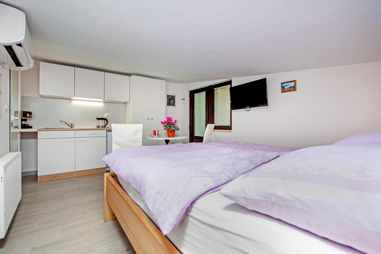 Keser Apartments Rovinj Ngoại thất bức ảnh