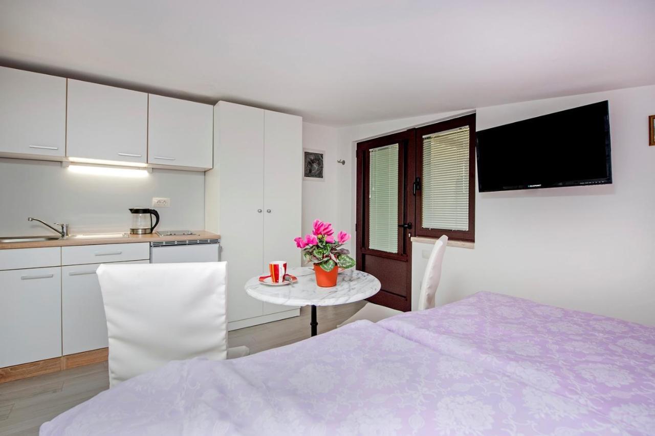 Keser Apartments Rovinj Ngoại thất bức ảnh